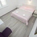 Апартаменти Marija Cizmic