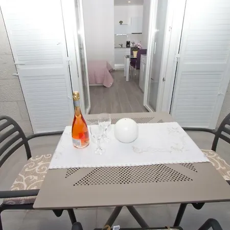Marija Cizmic Apartman *